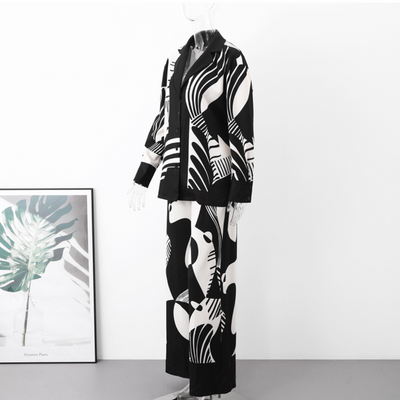 Abstrakt gemustertes Knopf-Hosen-Set für Damen