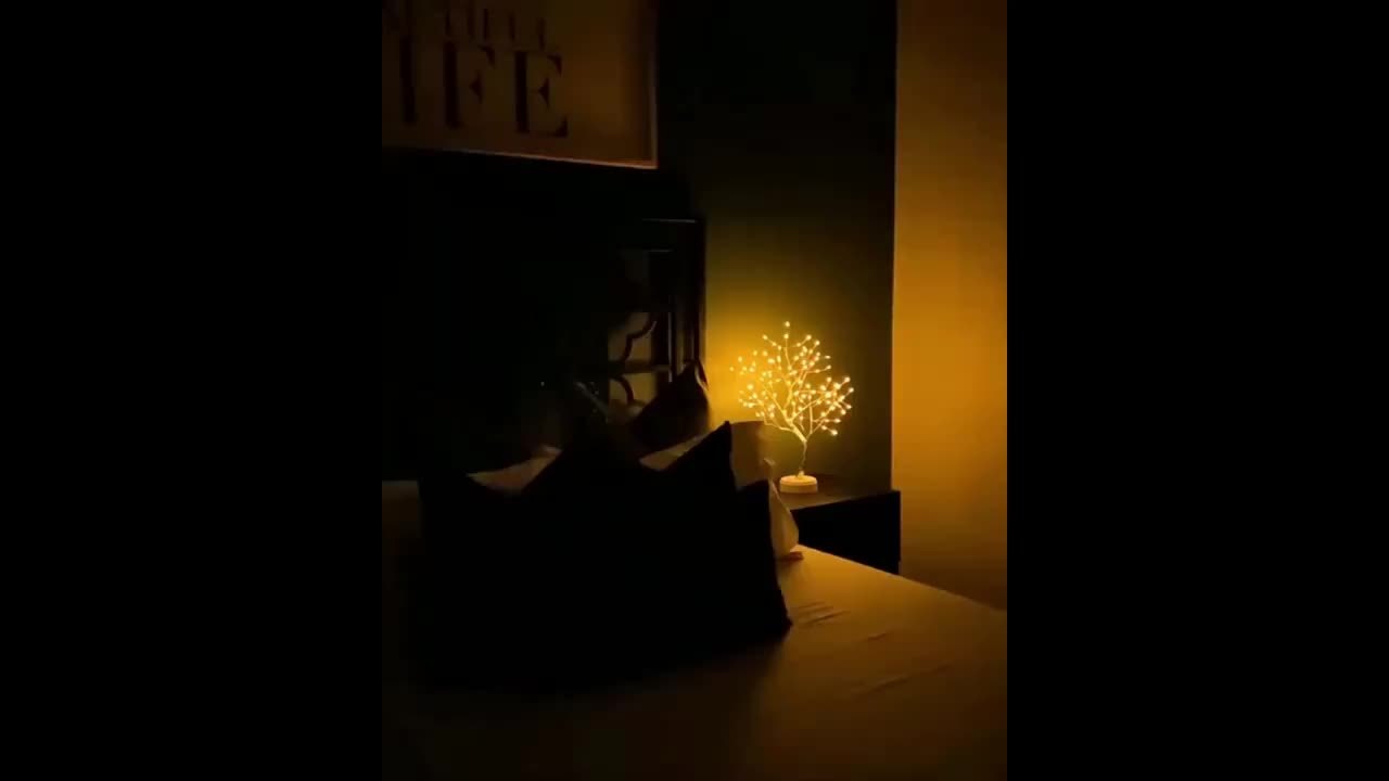 108-LED Bonsai Baum Schreibtischlampe, USB/Batteriebetrieben, Energieeffizient für Weihnachten
