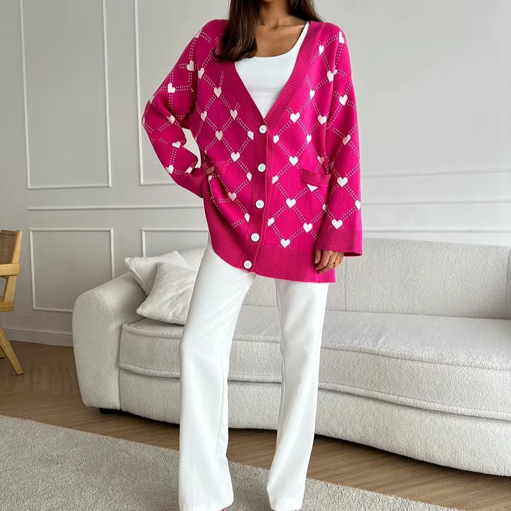 Wibke – Romantische Strickjacke mit Herzmuster