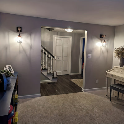 1 Stück Rustikale Wandlampe im Landhausstil mit antiken Metallakzenten