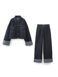 Dunkles Jeansblau