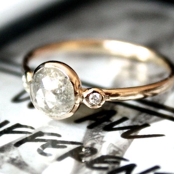 Abgerundeter Kristallring Vintage