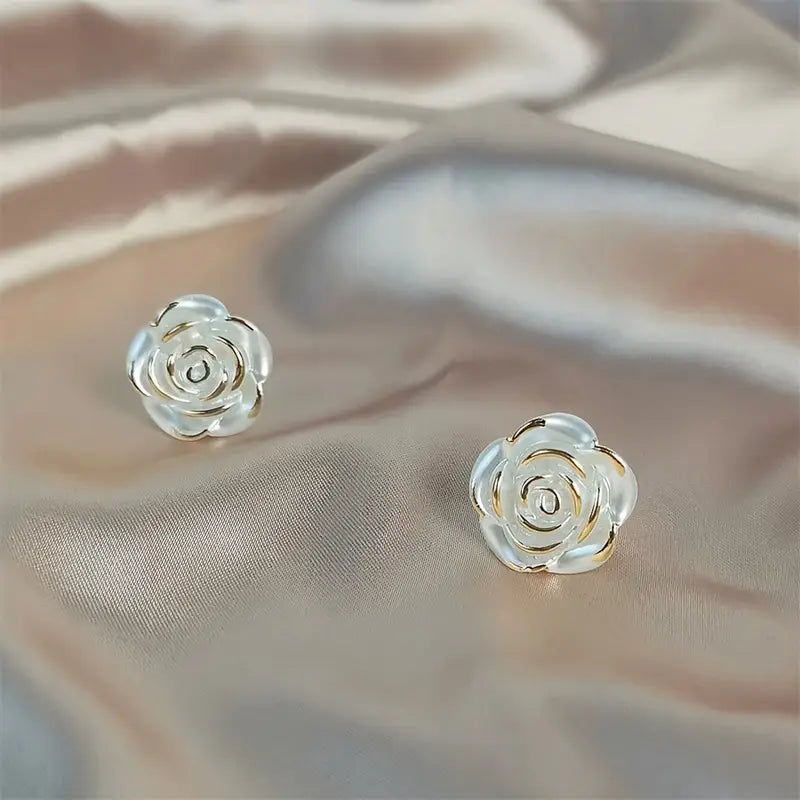 3-teiliges Camellia Perlen Halskette, Armband & Ohrring Satz