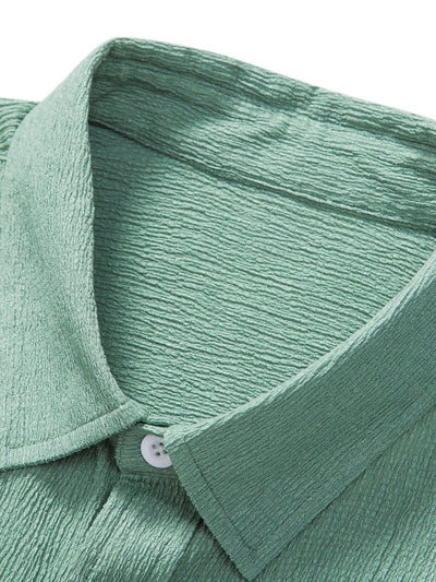 Zerknittertes strukturiertes Hemd mit Knopfleiste